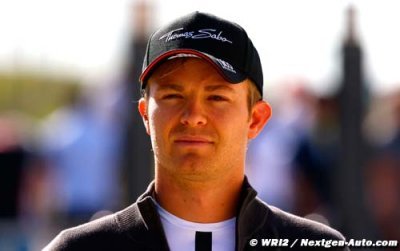 Rosberg must ’save 2015 championship’ - Ecclestone