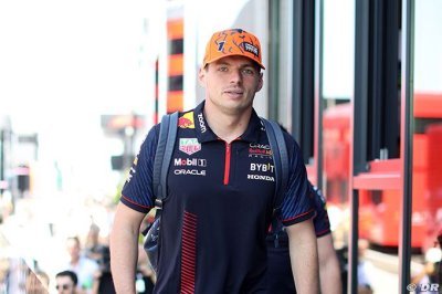 Verstappen n’aurait pas vraiment dû avoir son permis du 1er coup...