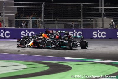 Gasly ne s’étonnerait pas d’un double abandon Verstappen/Hamilton