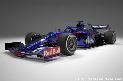 Scuderia Toro Rosso reveals the STR14 Honda