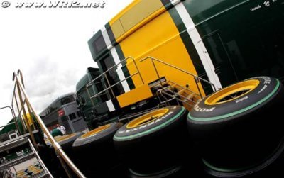 Lotus Racing enter talks with Proton adviser