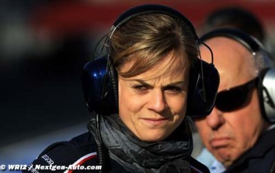 Susie Wolff veut participer aux essais des jeunes