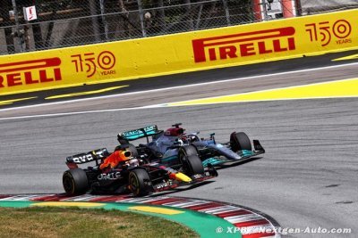 Verstappen et Russell ont aimé leur première vraie bataille en piste