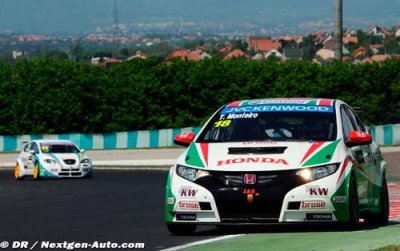 Tiago Monteiro sur le podium de Suzuka 