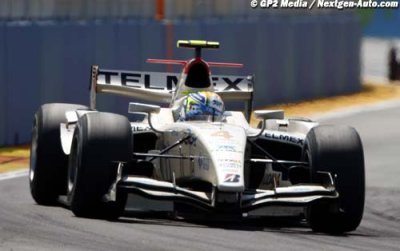 Perez sprints to victory 