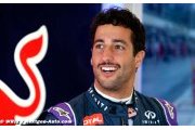 Ricciardo : Le V6 Renault évolué nous donnera des réponses pour 2016