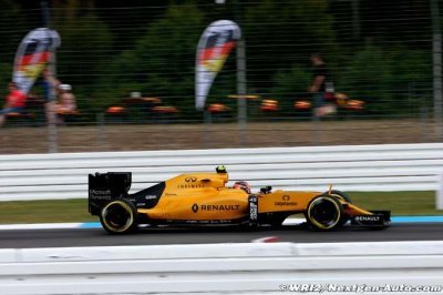 Renault laissera le poste de pilote de réserve vacant