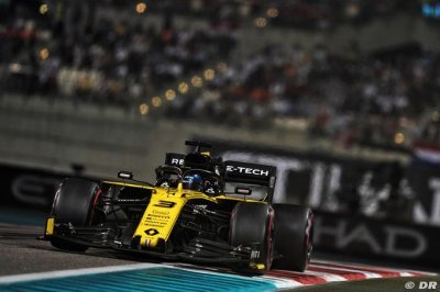 ‘Un podium serait le bienvenu’&nbsp;: Ricciardo veut ‘à nouveau boire dans sa chaussure’ avec Renault F1  