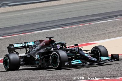 Hamilton confirme que l’arrière de sa F1 est instable mais refuse de s’alarmer