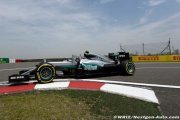 Rosberg claims China pole ahead of Ricciardo