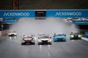 Motegi, Course 1 : Chilton domine la course d'ouverture