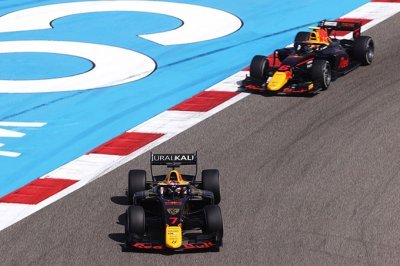 Sakhir, Race 1: Lawson holds off Daruvala to win on his F2 debut