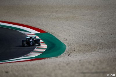 Wolff&nbsp;: La force des Mercedes F1 en qualifications pourrait être une faiblesse le dimanche