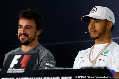Hamilton questions Alonso’s career ’decisions’