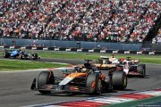 McLaren defends Piastri as slump deepens