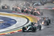 Wolff 'tire son chapeau' à Red Bull et se méfie de Verstappen pour 2027