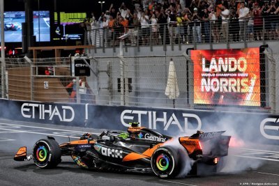 Norris s’est ’battu jusqu’à la fin’ pour remporter un ’incroyable’ titre mondial en F1