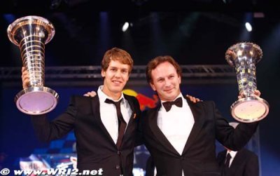 Vettel et Horner reçoivent leur trophée à Monaco