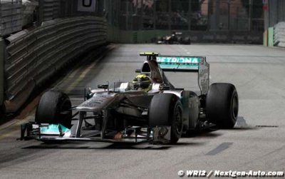 Rosberg wants Schumacher to sign up for 2013