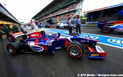 Palmer perd son podium en course 1