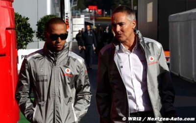 Whitmarsh résiste aux questions des journalistes