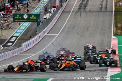 Verstappen gagne sans concurrence en Autriche, Hamilton 4e