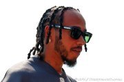 Kamala Harris révèle qu'elle 'adore' la F1 et soutient Lewis Hamilton
