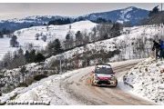 SS13: Loeb takes 1m47s lead into final leg