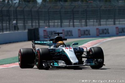 Mercedes&nbsp;: Hamilton se plaint de l’équilibre de sa voiture