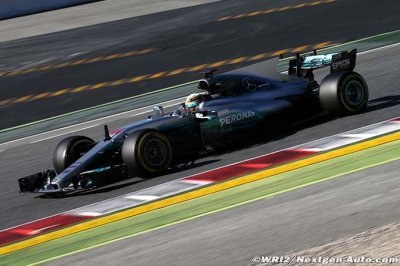 Mercedes continue d’impressionner aux essais