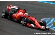 Ricciardo admits Ferrari looking 'strong'