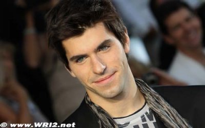Alguersuari working hard in his own music studio