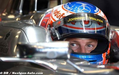 Button reluctant to sign long McLaren deal