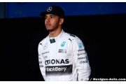 Hamilton contraint d'arrêter ses essais après 11 tours