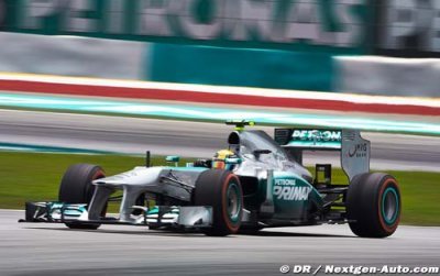 Hamilton : Rosberg méritait d’être à ma place sur le podium 