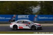 Loeb is given a penalty in Race 2