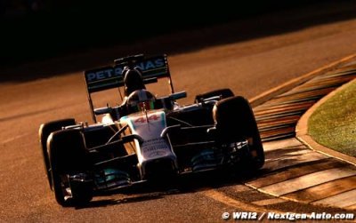 Mercedes breached fuel flow rules in Melbourne - report