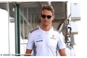Teammate says McLaren stay 'right thing' for Hamilton