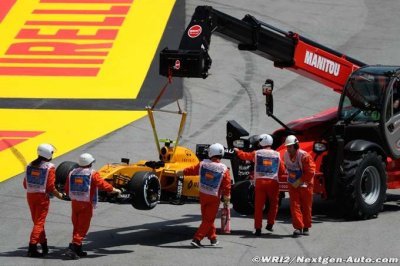 Pirelli unsure about Palmer blowout cause