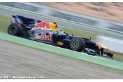 Vettel bat Alonso d'un souffle pour la pole