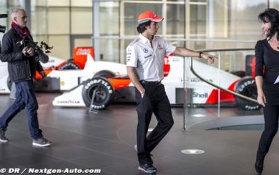 Whitmarsh promet l’égalité entre Button et Perez