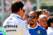 Hamilton en difficulté en 2025, Mercedes a tenté de l'encourager