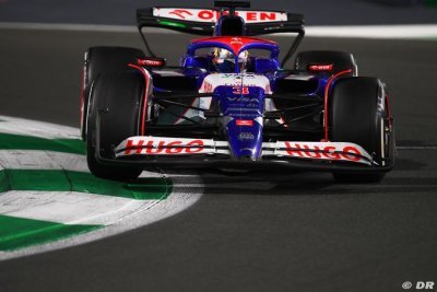 Jones&nbsp;: Ricciardo ne peut pas blâmer la voiture tout le temps