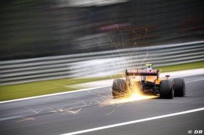 McLaren F1 stresse un peu pour la fiabilité de sa MCL35M