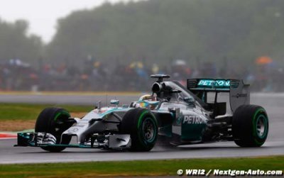 Hamilton wins in Japan as Bianchi suffers serious crash