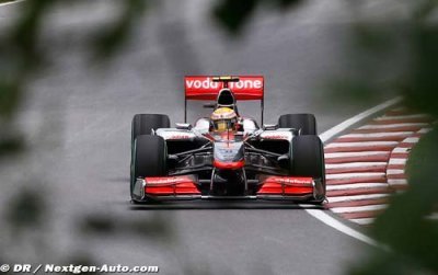 Hamilton takes Montreal pole position