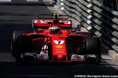 Première pole de Räikkönen depuis 2008, Ferrari verrouille la première ligne