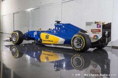 Sauber dévoile sa nouvelle livrée... sur la C34 de 2015
