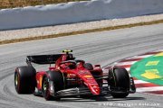 Surpris par une rafale de vent, Sainz évoque 'la pire course de Ferrari cette saison'