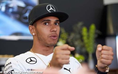 Hamilton claims he ’blew Rosberg away’